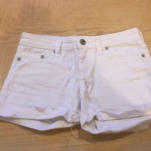 white jean shorts